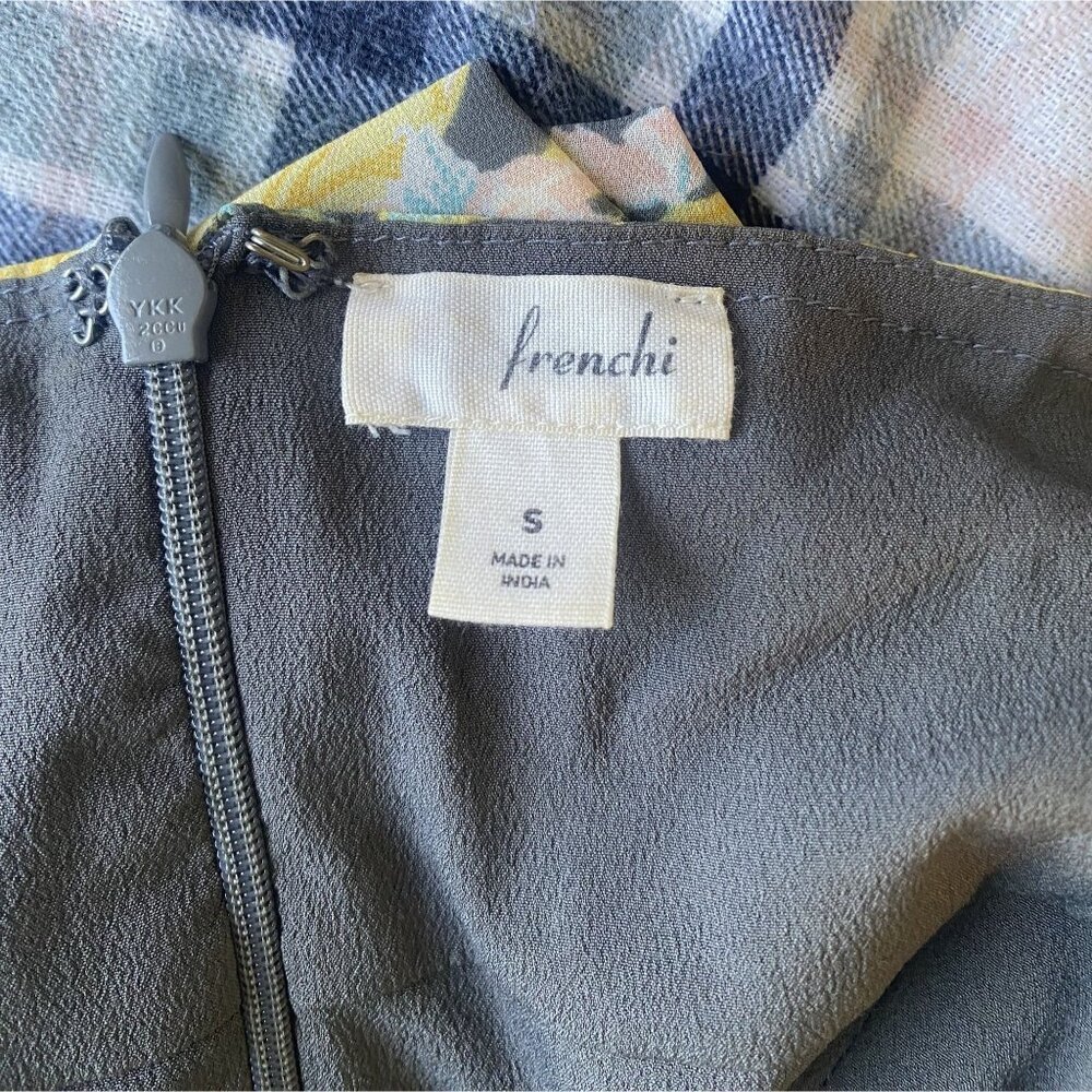 ⭐ 3/$15 Frenchi Small Grey Yellow Floral Ruffle Babydoll Mini Dress - Picture 6 of 7